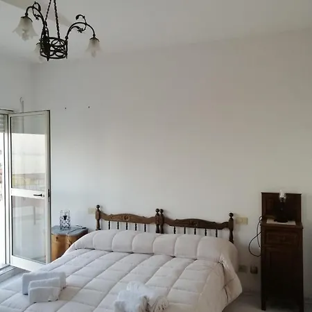 Ad Un Passo Dal Mare Apartment Giardini Naxos
