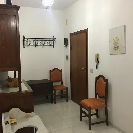 Ad Un Passo Dal Mare Apartment Giardini Naxos
